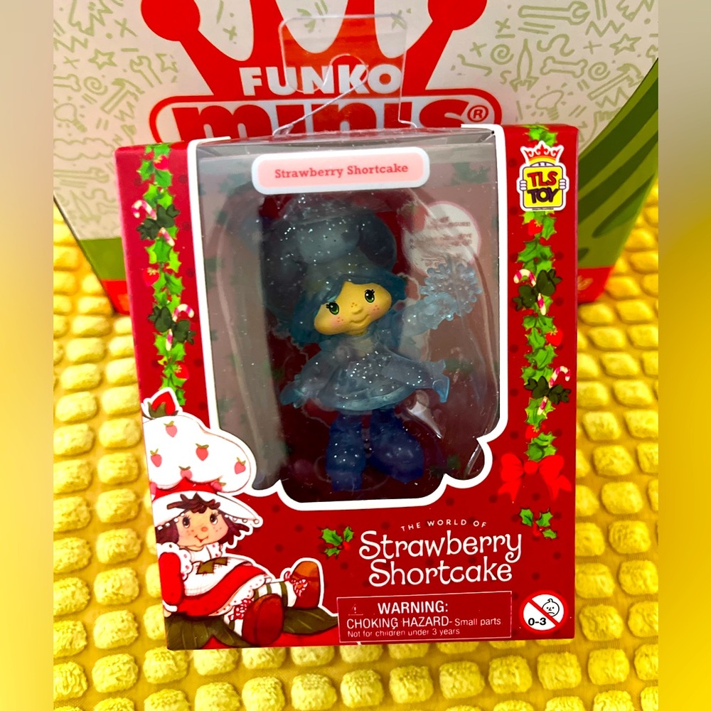 Strawberry Shortcake RARE CHASE Scented Collectibles Mini Doll NIB
